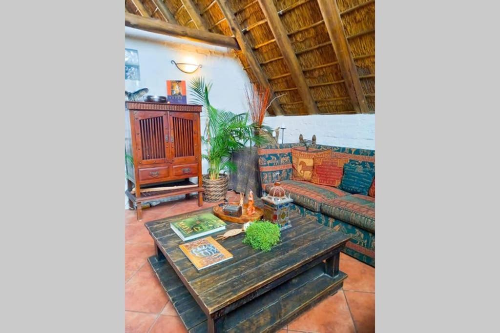 Pantera Lodge & Cheetah Cottage Johannesburg Exterior photo